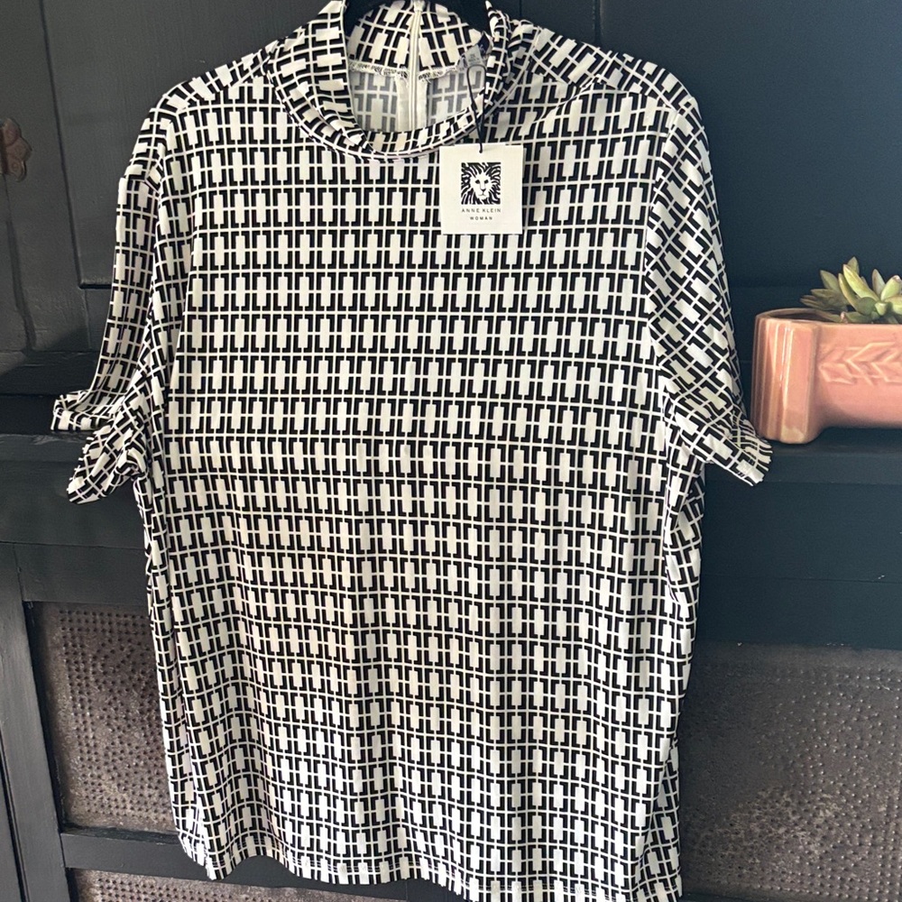 Black and White Anne Klein Geometric Womens Shirt